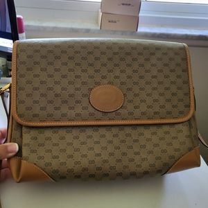 Vintage Gucci crossbody